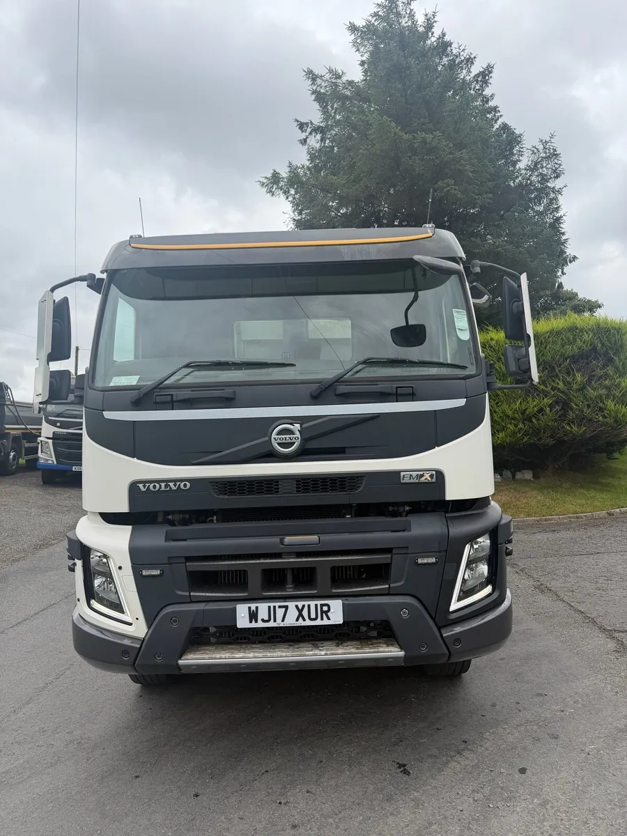 2017 Volvo FM 420 Tipper - Image 2