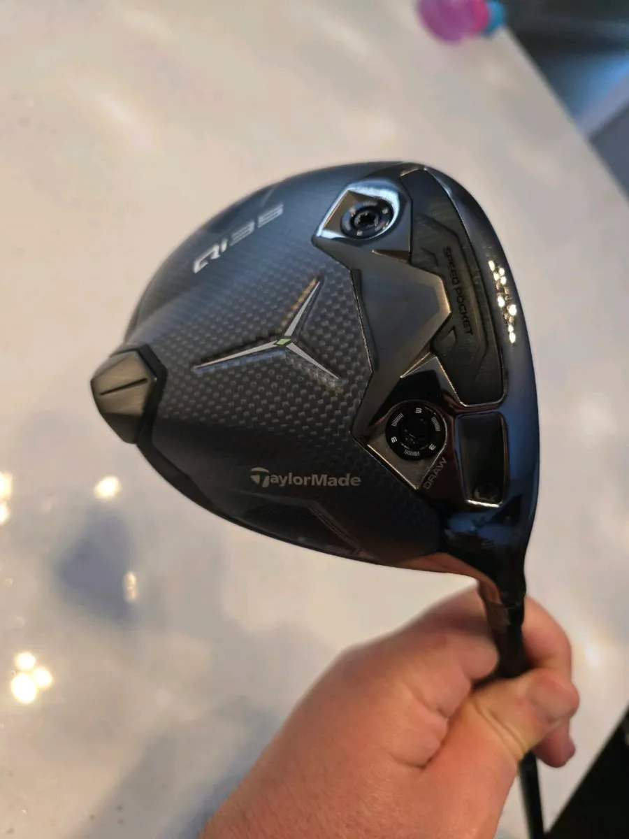 Taylormade Qi35 driver - Image 1