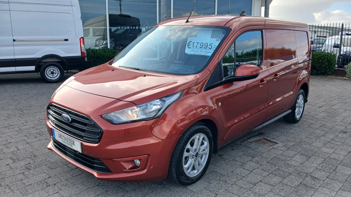 2022  CONNECT LWB AUTO LIMITED SPEC 120BHP 3 SEATS - Image 2