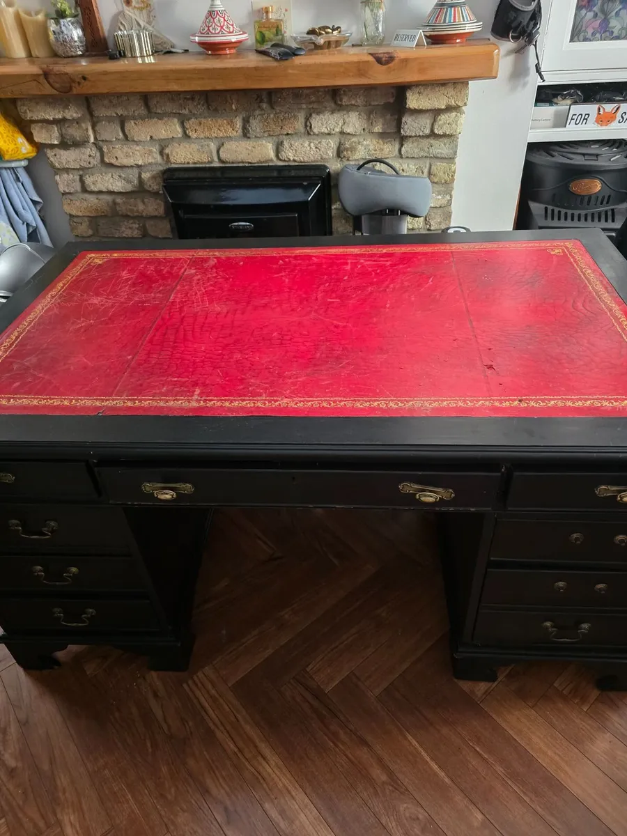 Desk - Image 3