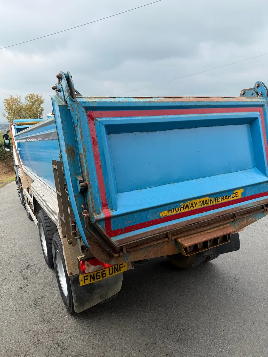 2017 Scania P410 Tipper - Image 4