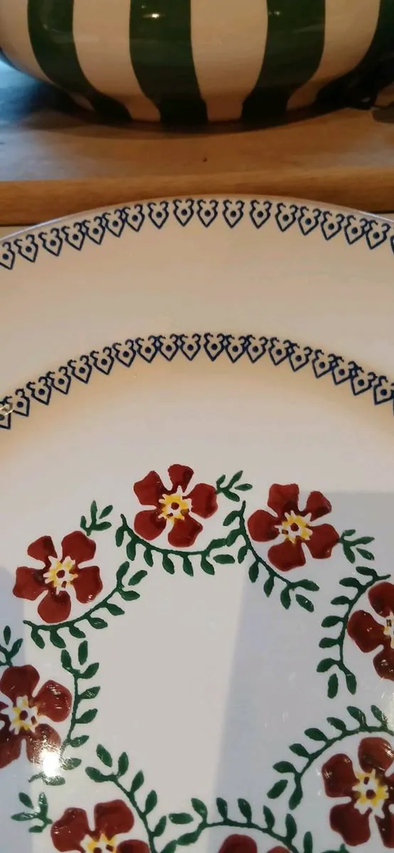 Nicholas Mosse dinner plate - Image 3