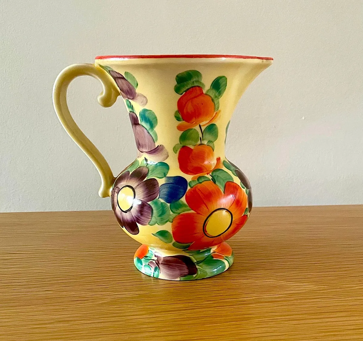 Jug with Flowers design - Image 1