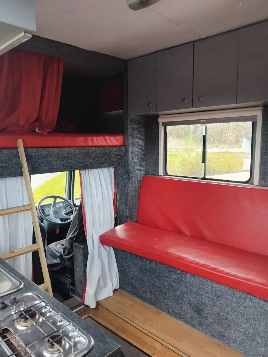 Horse lorry - Image 3