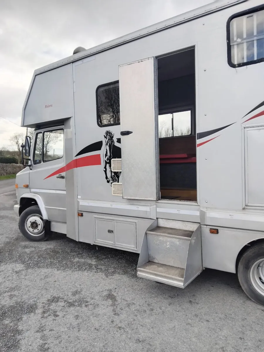 Horse lorry - Image 4