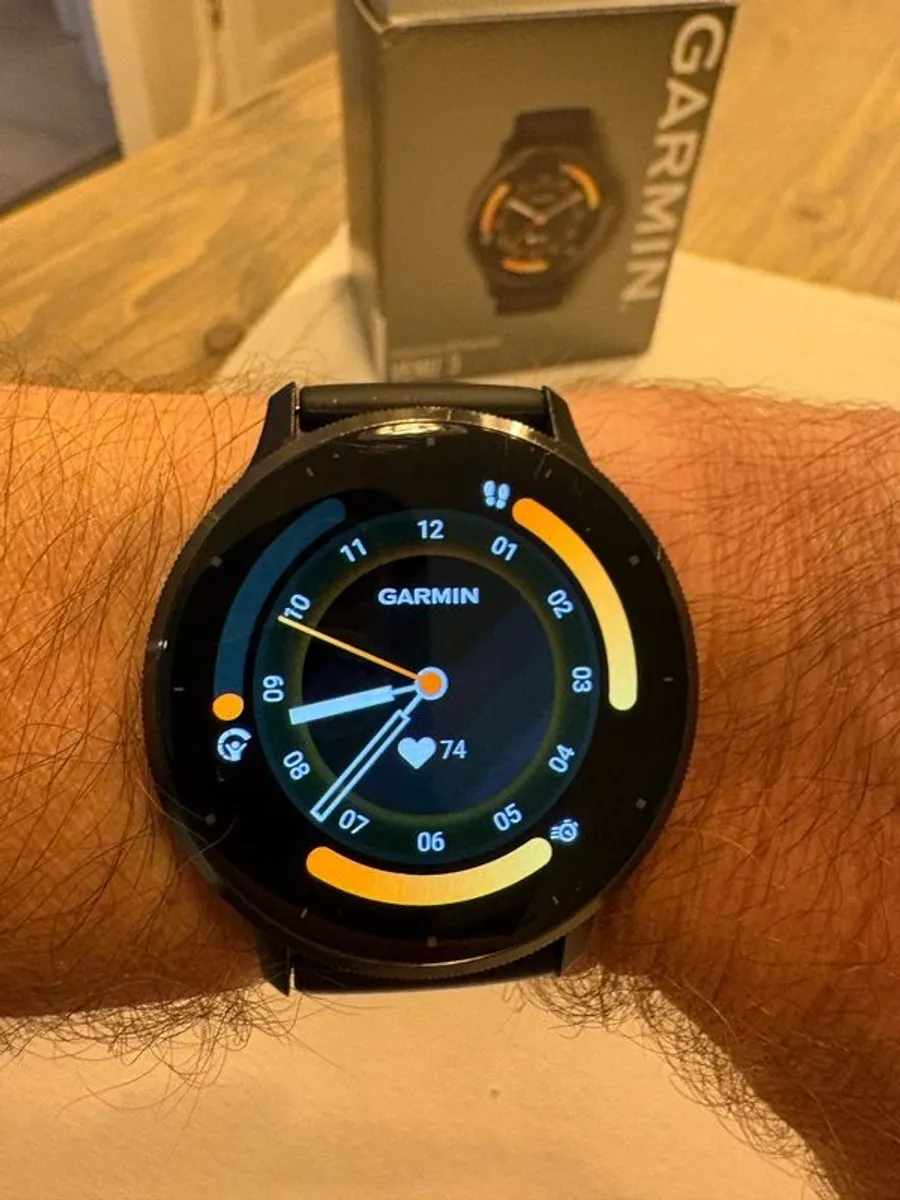 Garmin Venu 3 smartwatch - Image 2