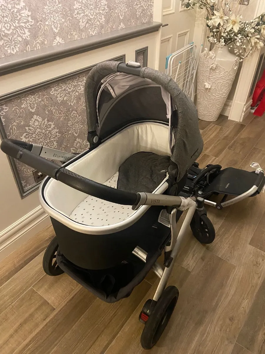 Uppa Baby Vista Complete Travel System - Image 3