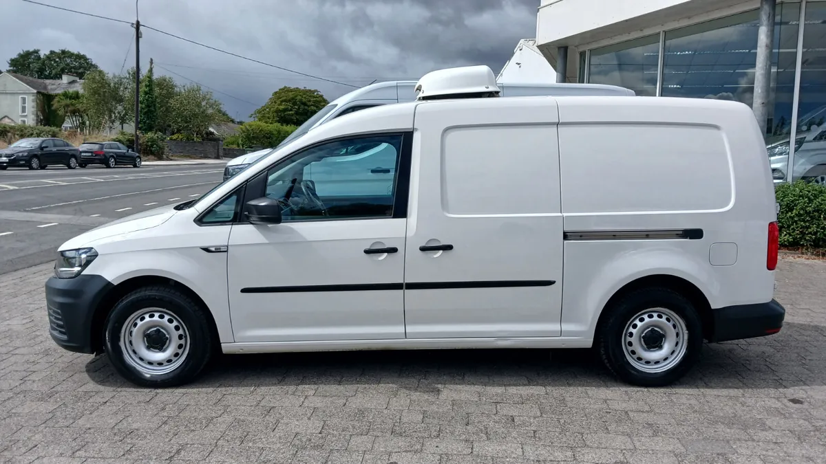 2020 CADDY MAXI FRIDGE OR FREEZER - Image 4