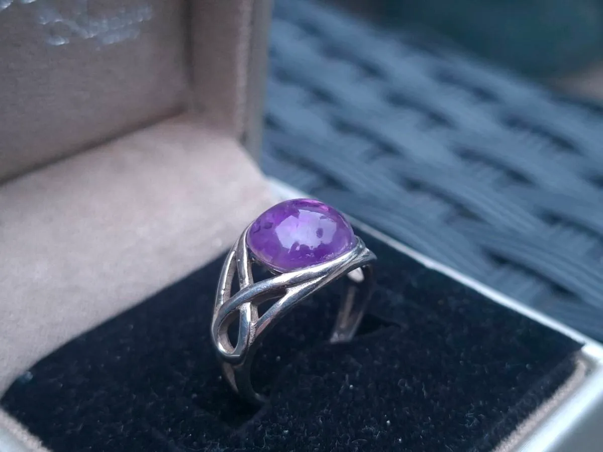 Stunning Vintage Sterling Silver Ladies Ring - Image 3