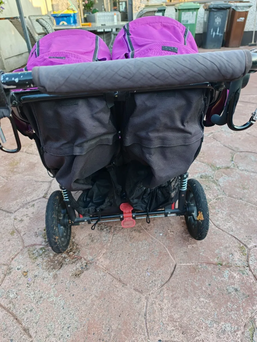 Out N about double buggy - Image 2