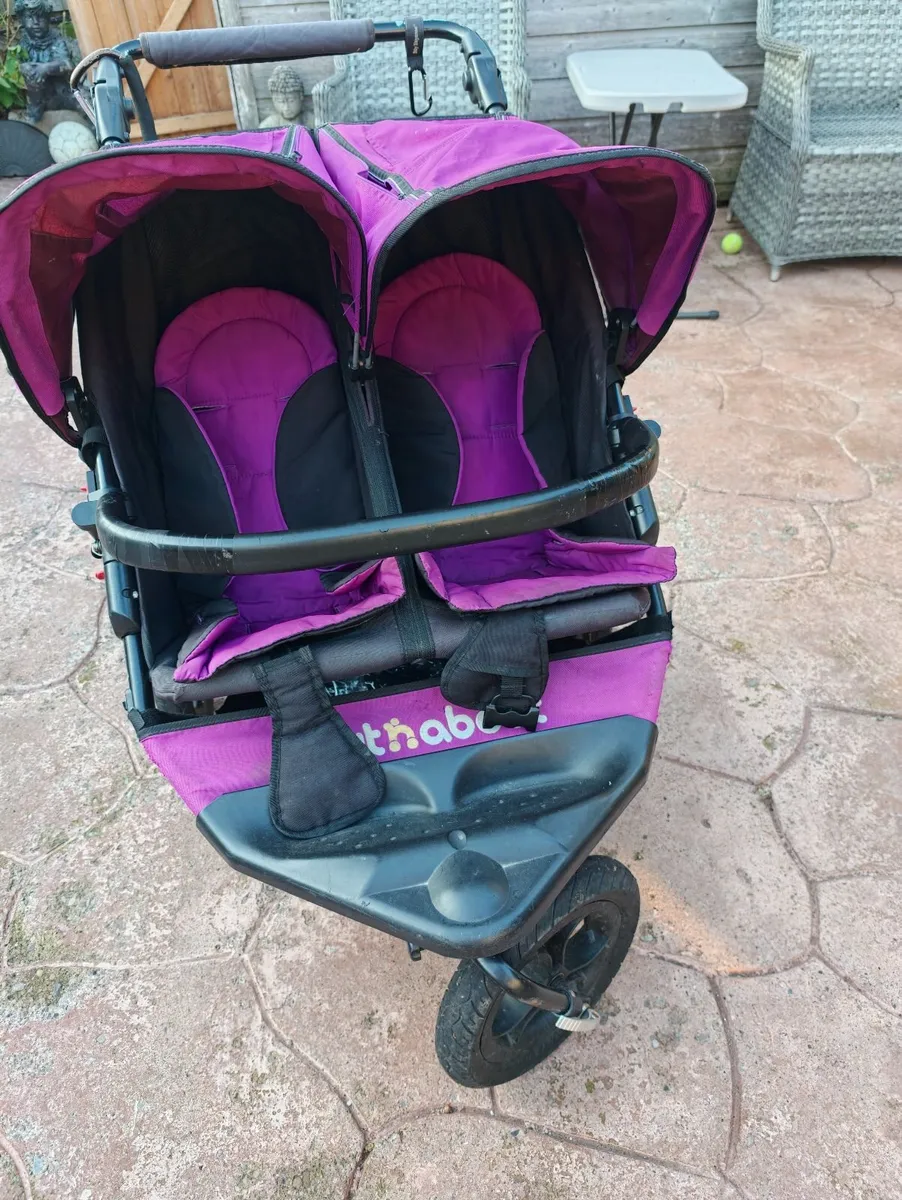 Out N about double buggy - Image 1