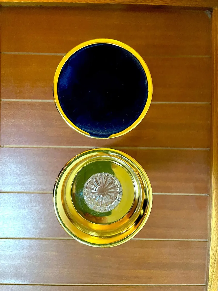 2 Killarney Crystal Vases 22ct Gold Finish bases - Image 2