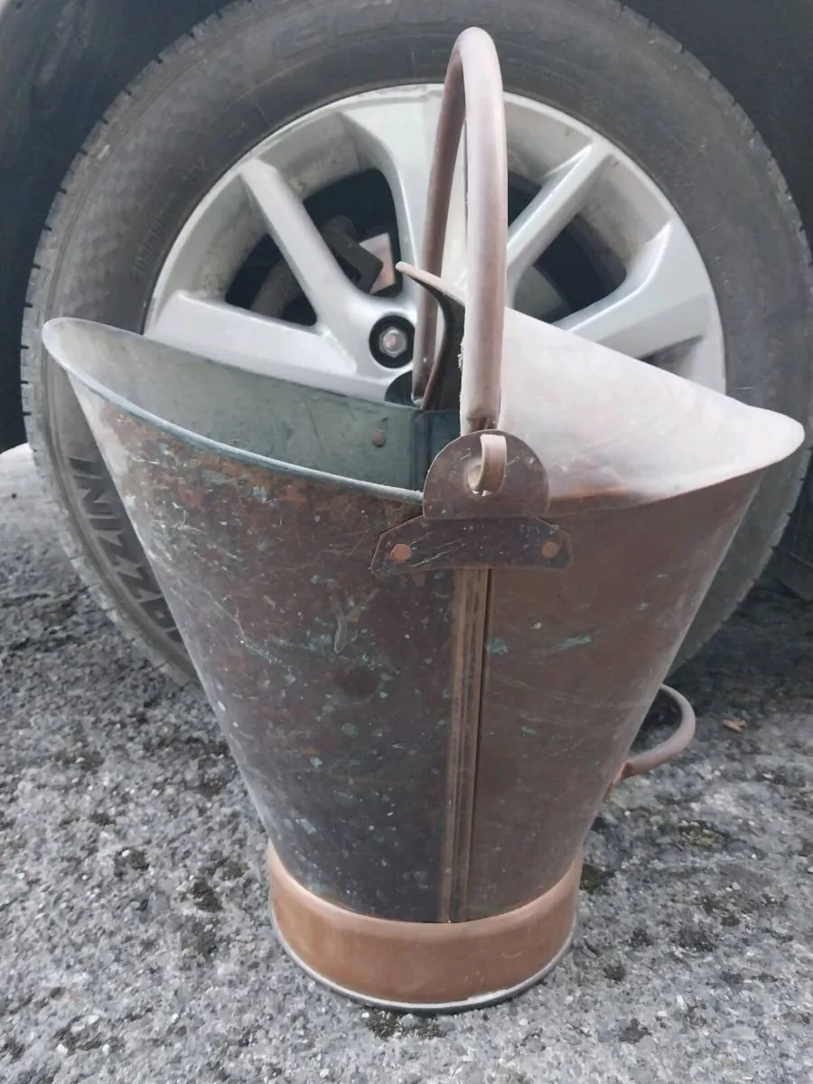 Copper bucket scuttle - Image 2