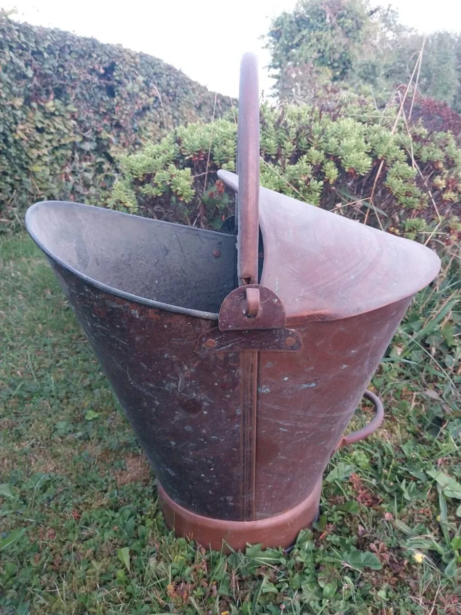 Copper bucket scuttle - Image 1