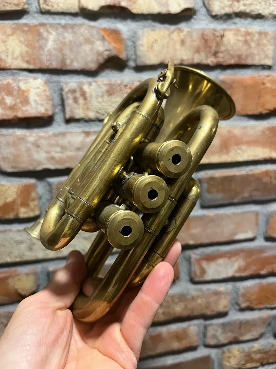Vintage trumpet - Image 4
