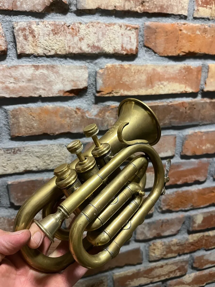 Vintage trumpet - Image 2