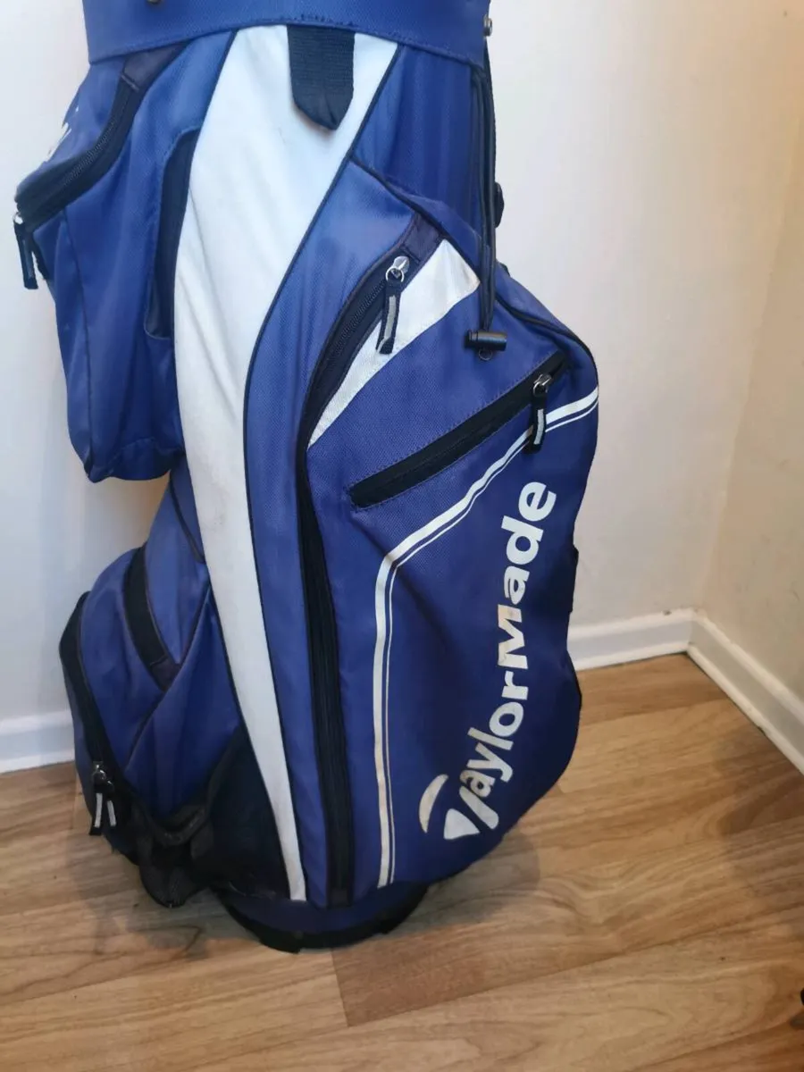 Taylormade golf bag - Image 1
