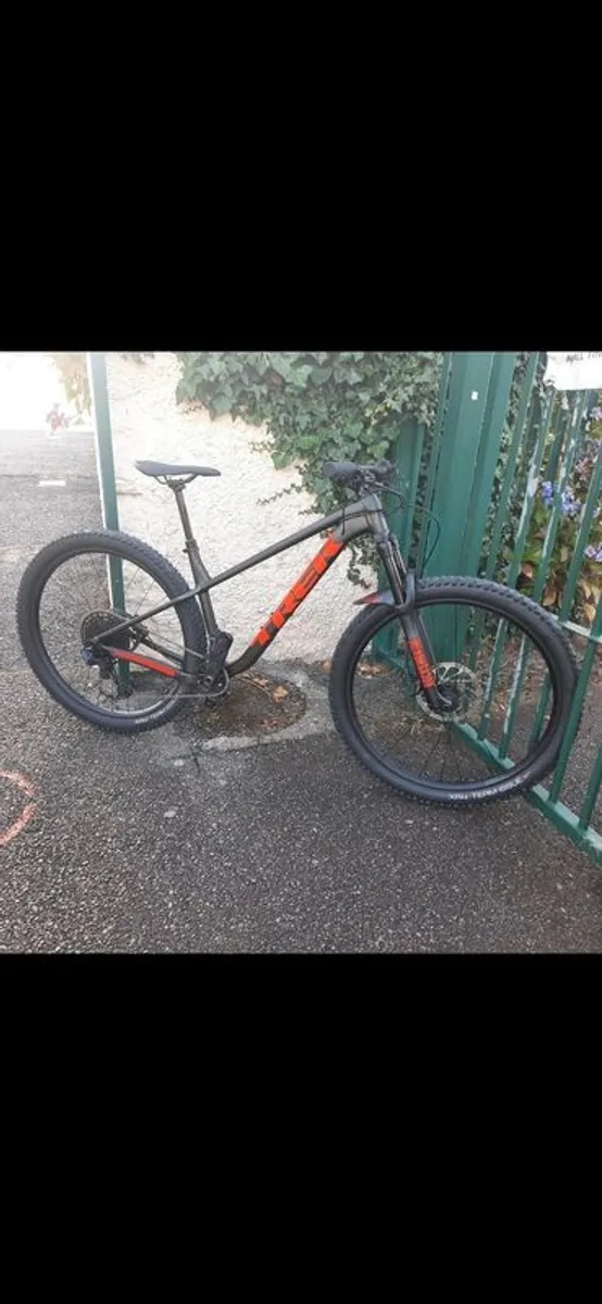 Trek Roscoe 8 - Image 1