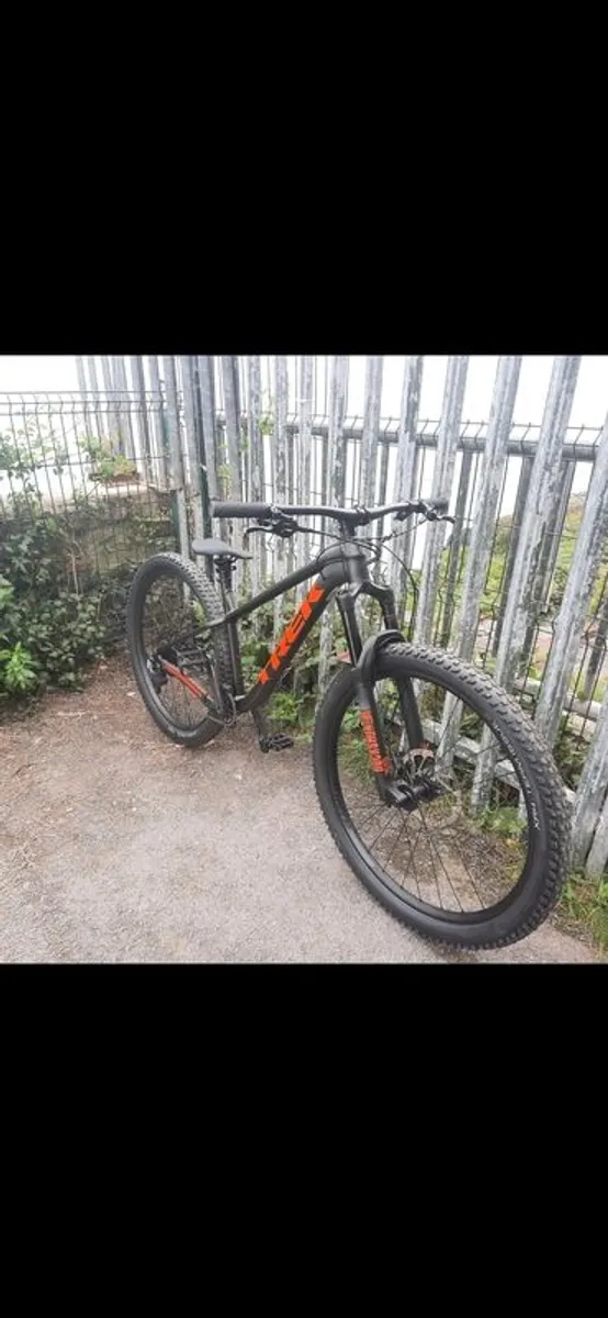 Trek Roscoe 8 - Image 2