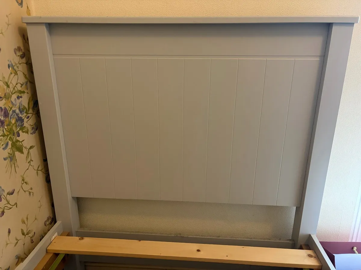 Single bed - Image 3