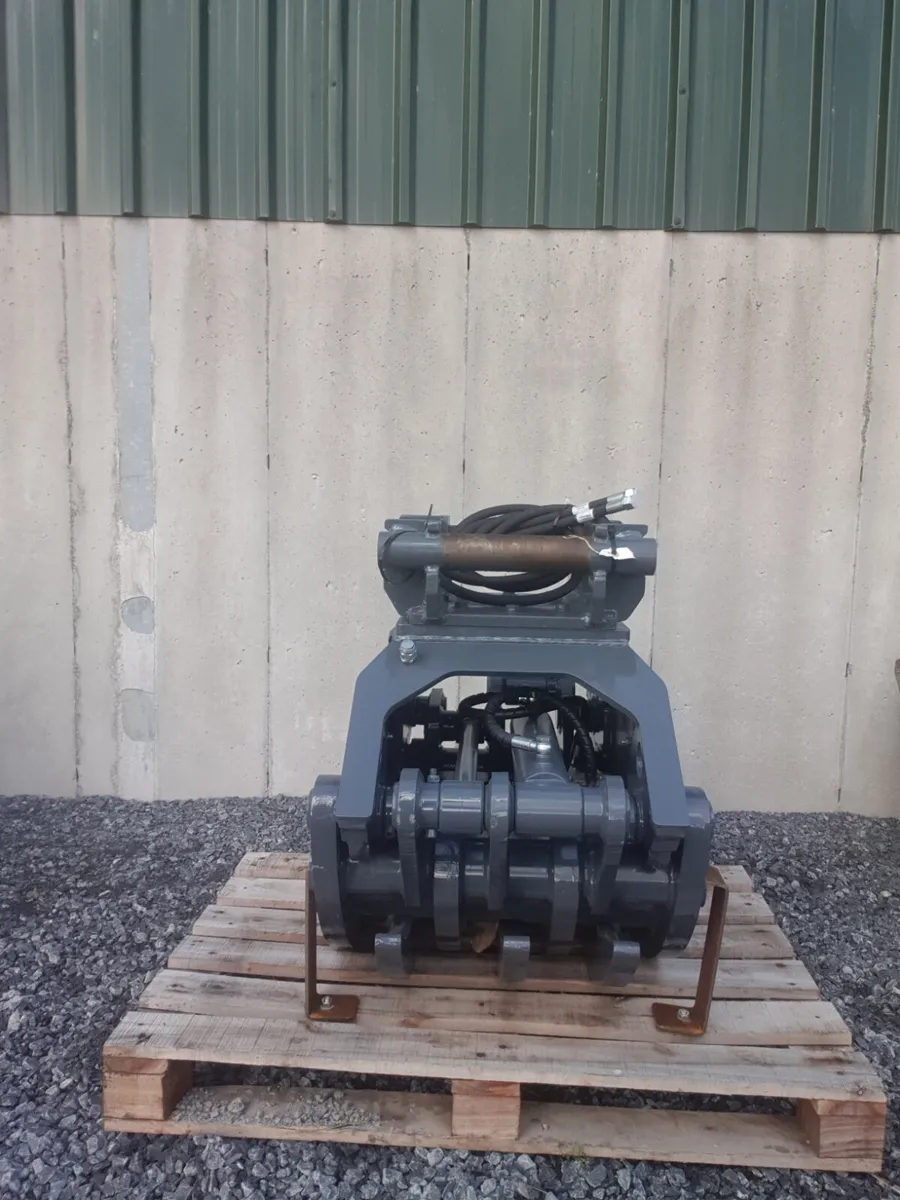 Mcquaid hydraulic grab - Image 2