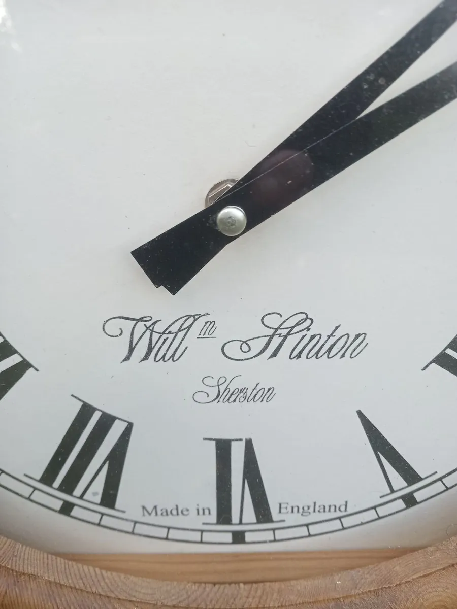 Pine clock - Image 1