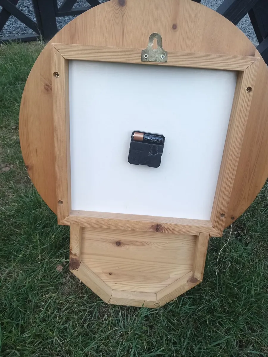 Pine clock - Image 2
