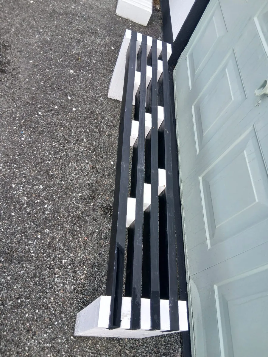 Garden timber seats - Image 2