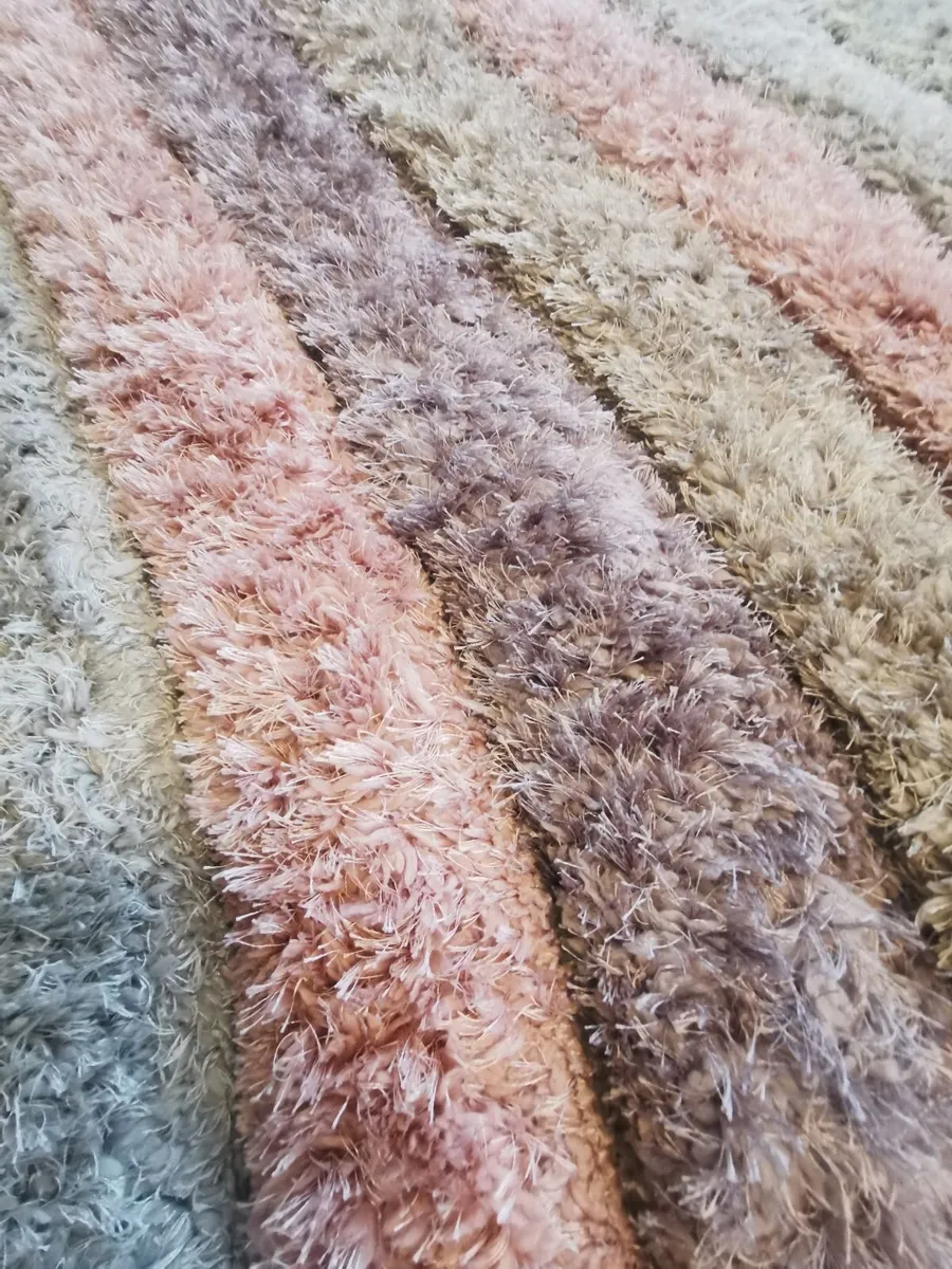 3D Shaggy Rug - Multicolour - Image 3