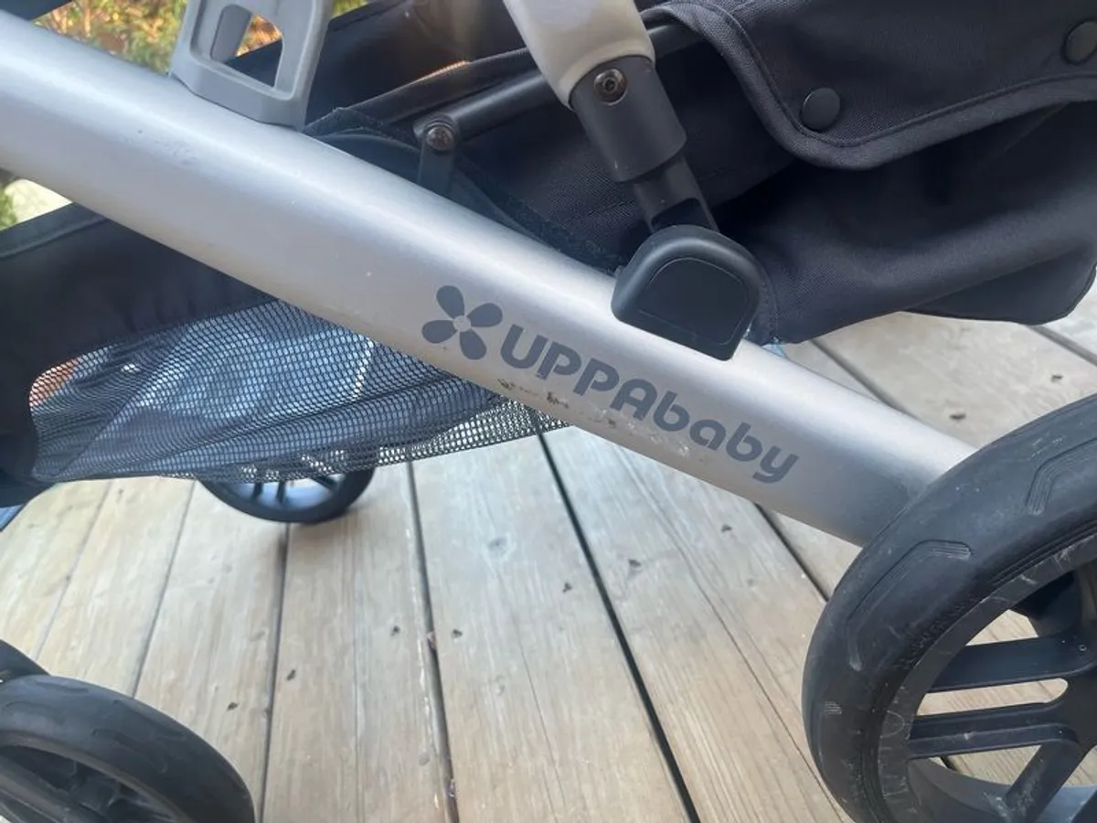 Uppababy Vista Buggy travel system - Image 4