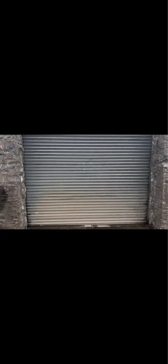 Roller shutter - Image 1