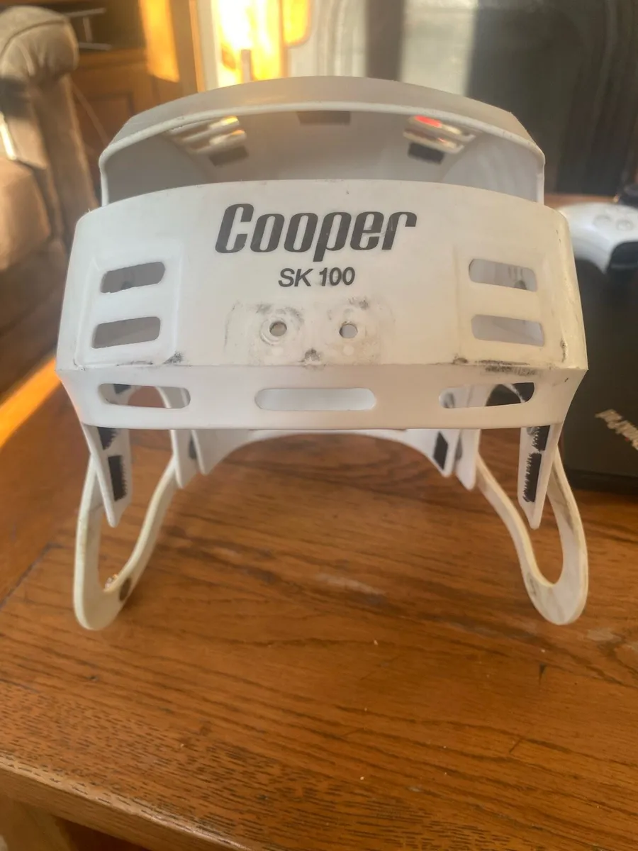 Cooper helmet - Image 1