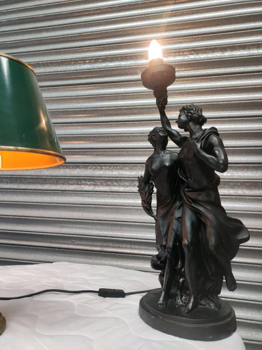 Stunning selection of Antique & Art deco lamps - Image 3