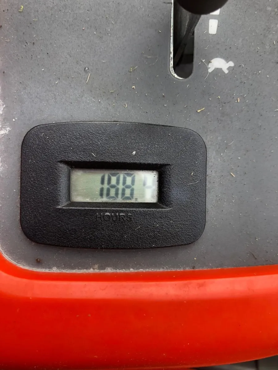 HUSQVARNA Combi 112 lawnmower - Image 3