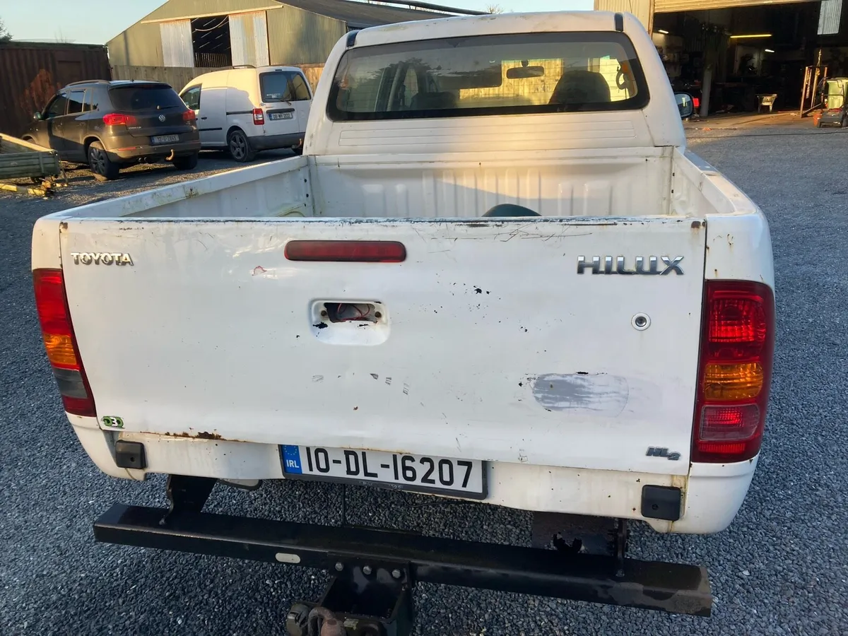 Toyota hilux - Image 4