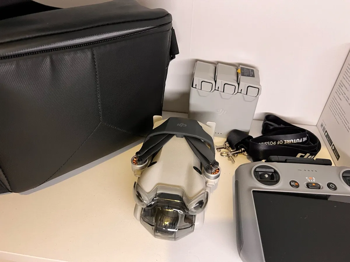 DJI Mini 4 Pro Combo - Image 2