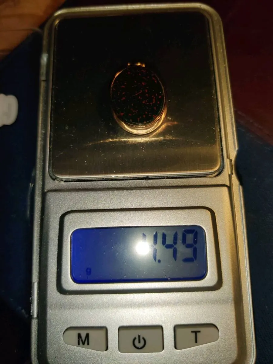 RARE BLOODSTONE & CARNELIAN, 9CT Gold Charm ! - Image 2