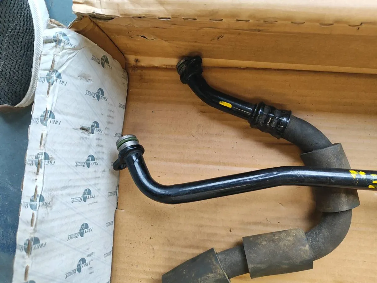 BMW M5 S63 oil cooler hoses - Image 3