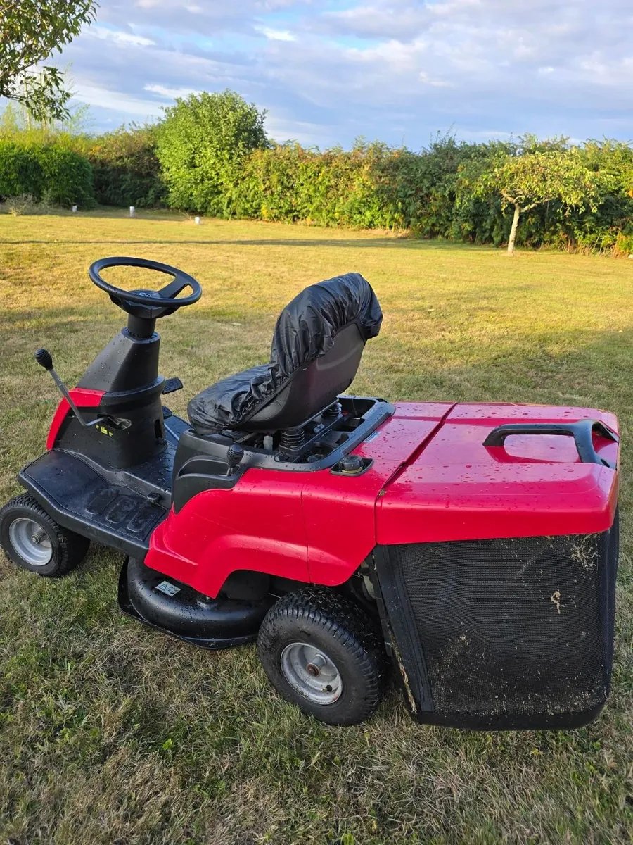 Mountfield ride on mower - Image 1