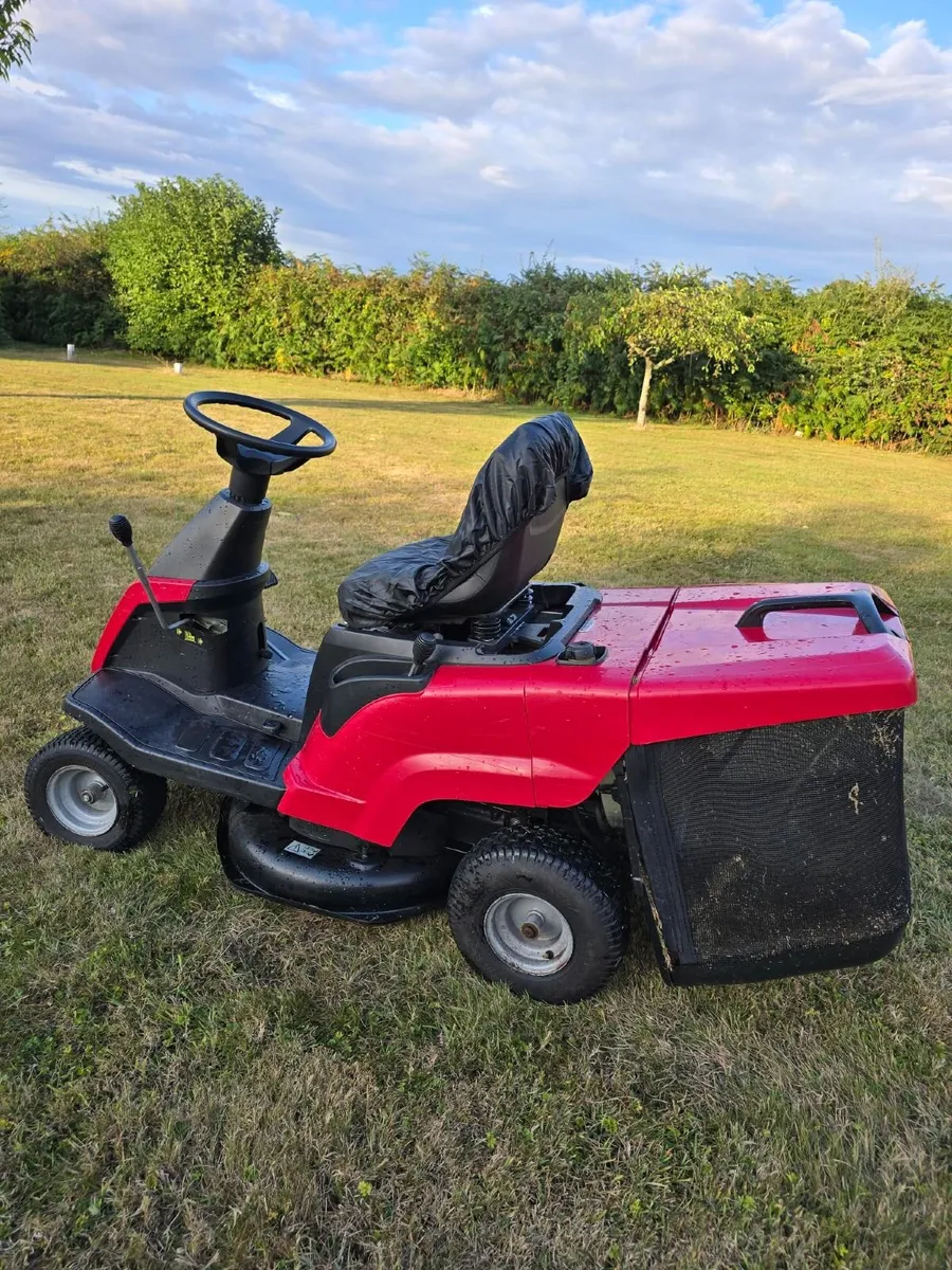 Mountfield ride on mower - Image 3