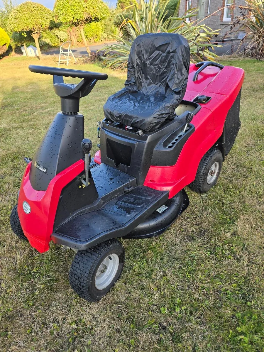 Mountfield ride on mower - Image 2