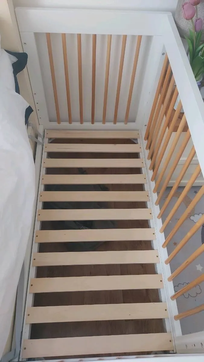 Obaby Maya Mini Cot bed - Image 3