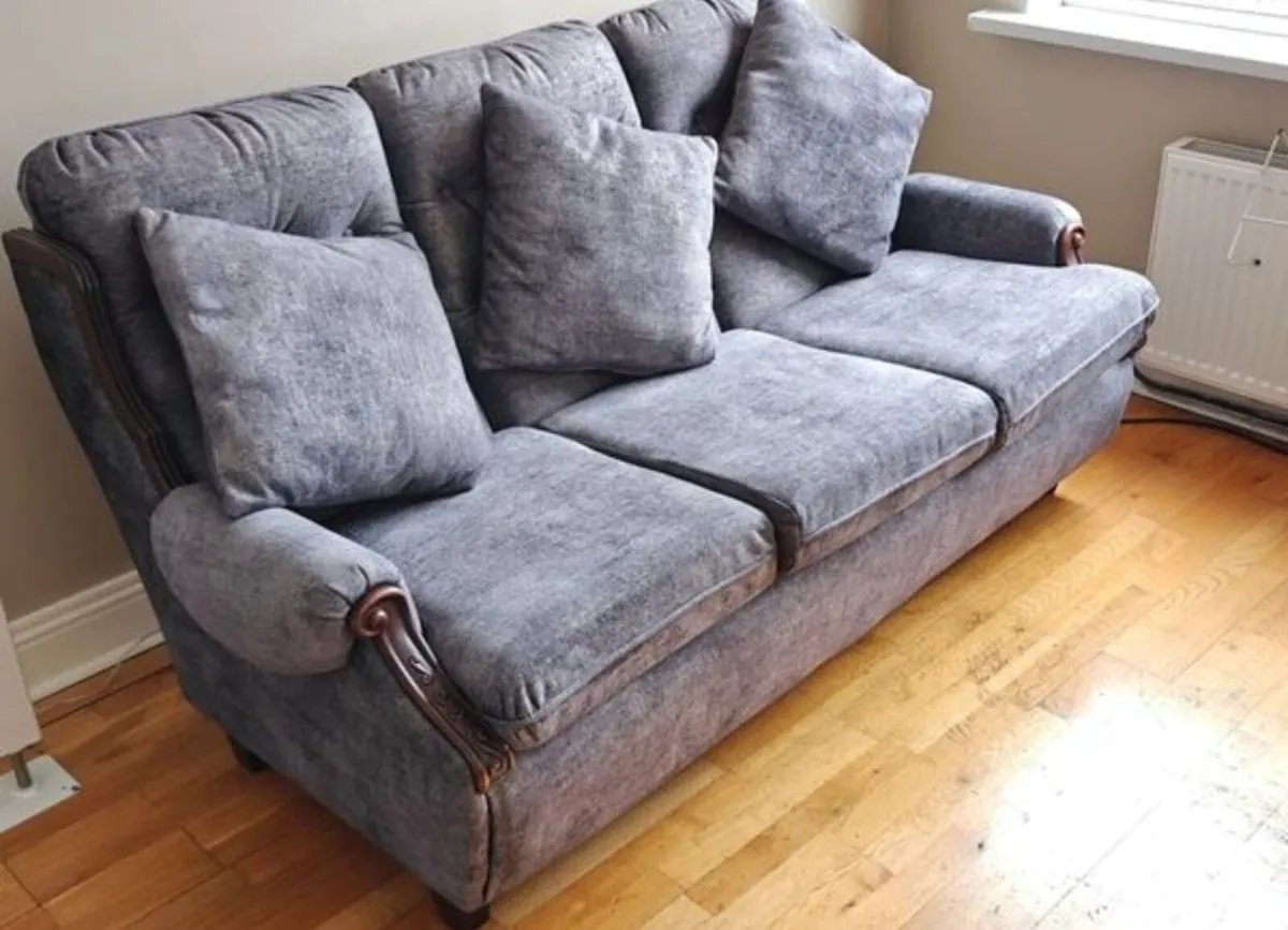 Couch - Image 1