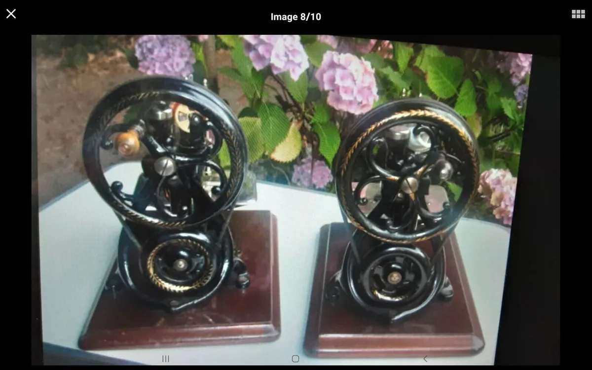 WILCOX AND GIBBS SEWING MACHINES PLUS EXTRAS - Image 4