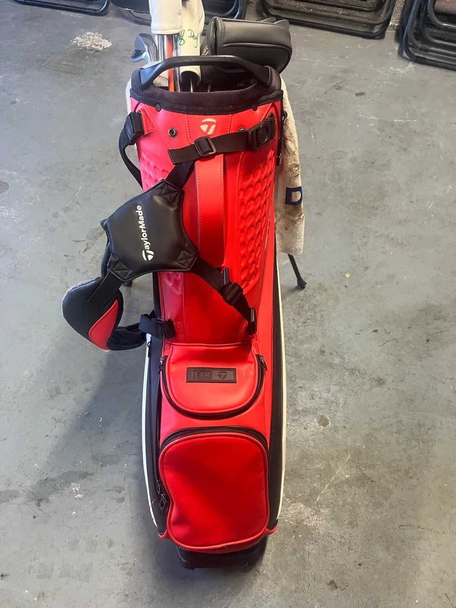 Taylormade golf tour bag - Image 3