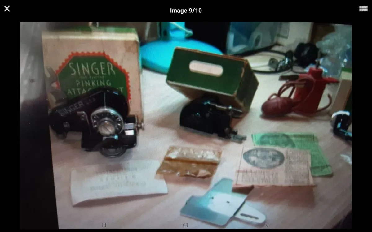 SINGER 221K 222K  SEWING MACHINES AND ATTACHMENTS - Image 4