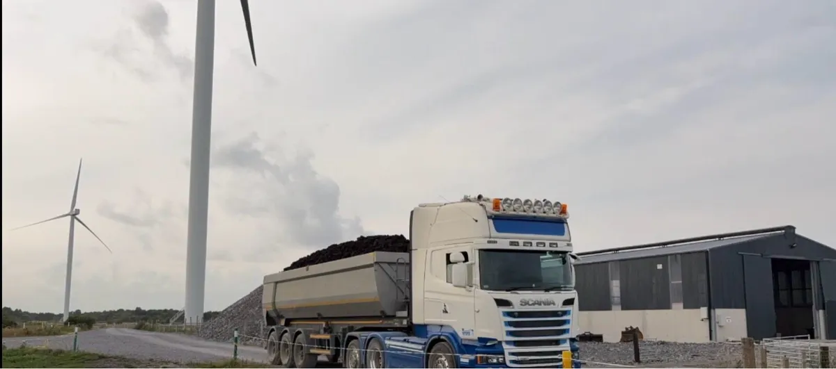 Difco turf hopper - Image 3