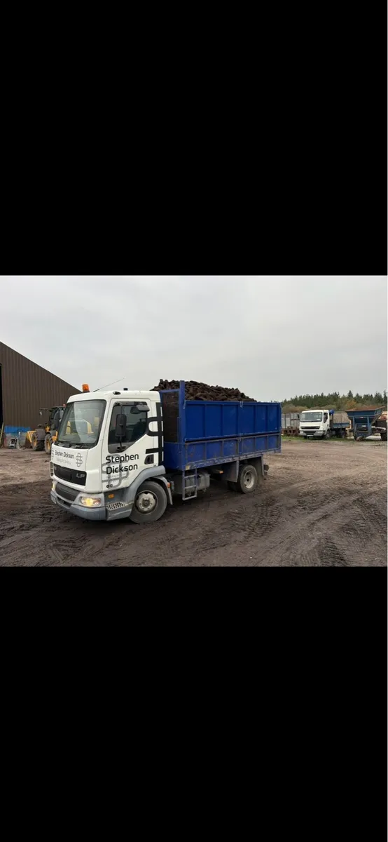 Difco turf hopper - Image 1
