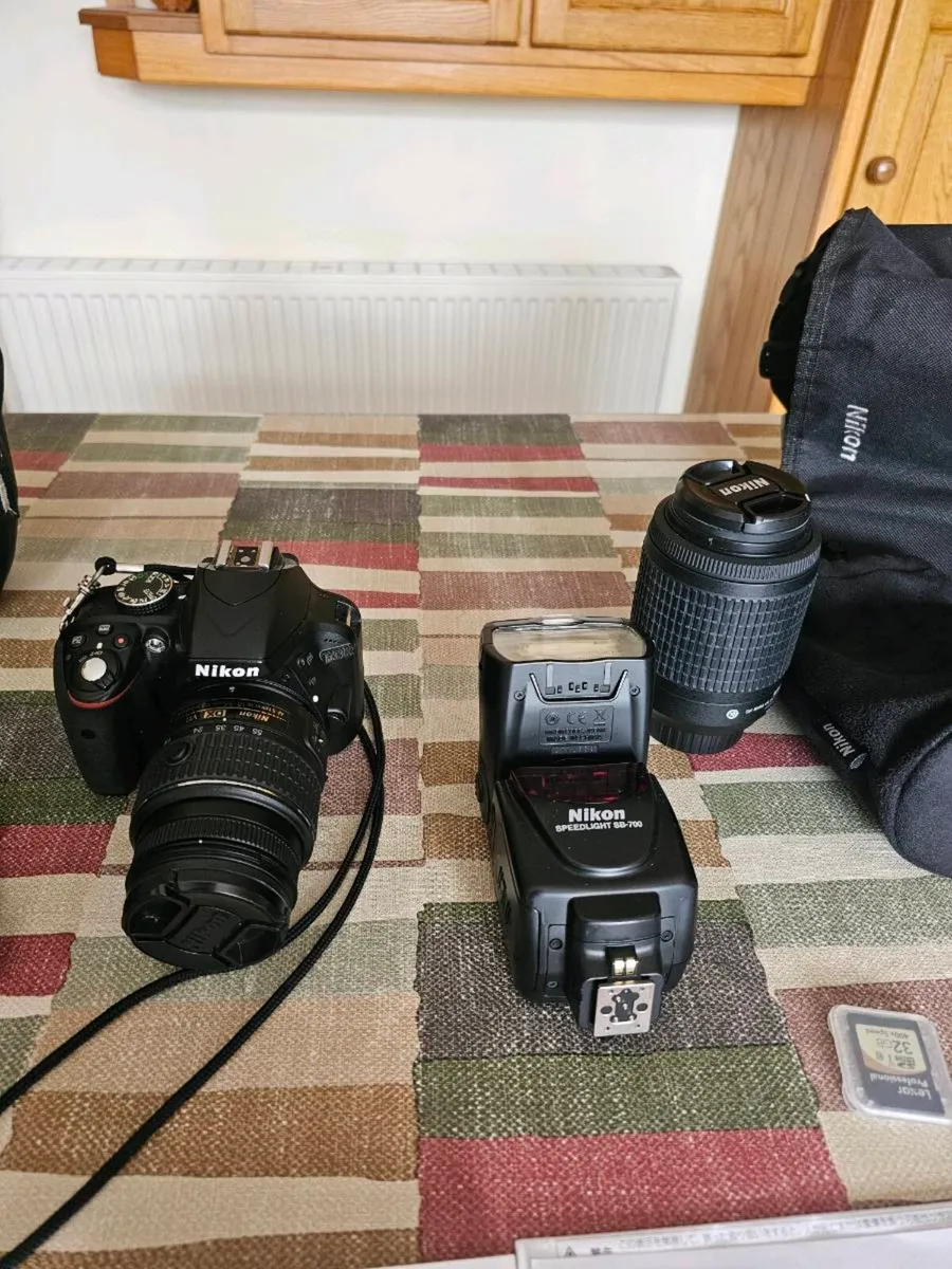 Camera lens flashgun etc etc etc - Image 2