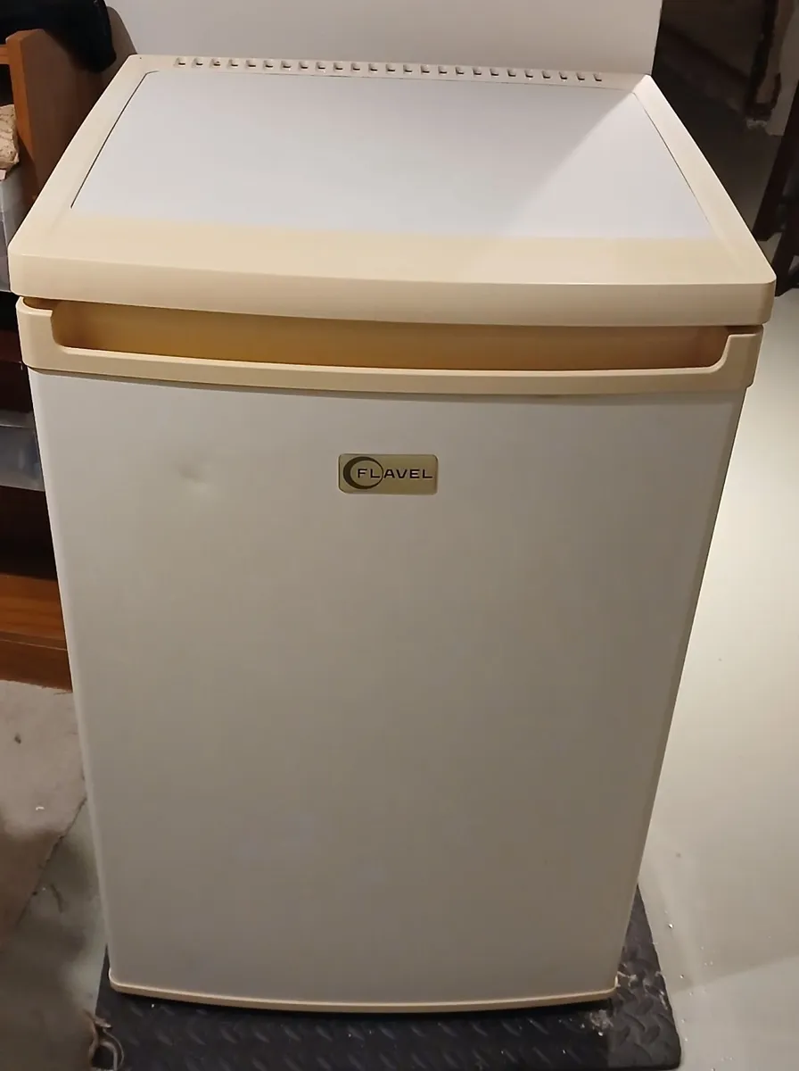 Fridge - Undercounter - Image 2